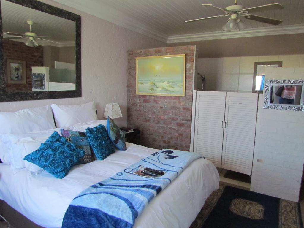 Oceanview Guesthouse Struisbaai Bagian luar foto