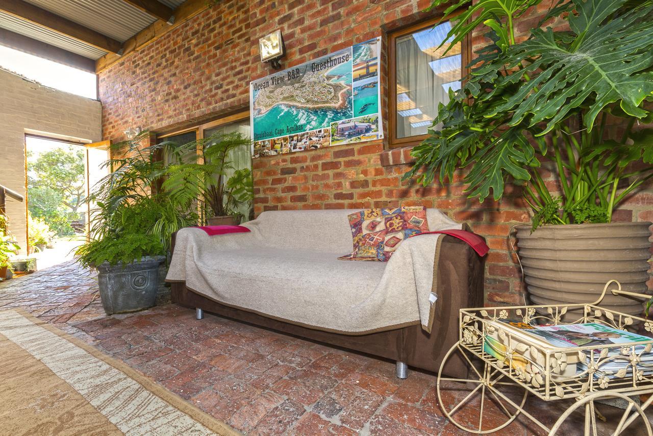 Oceanview Guesthouse Struisbaai Bagian luar foto